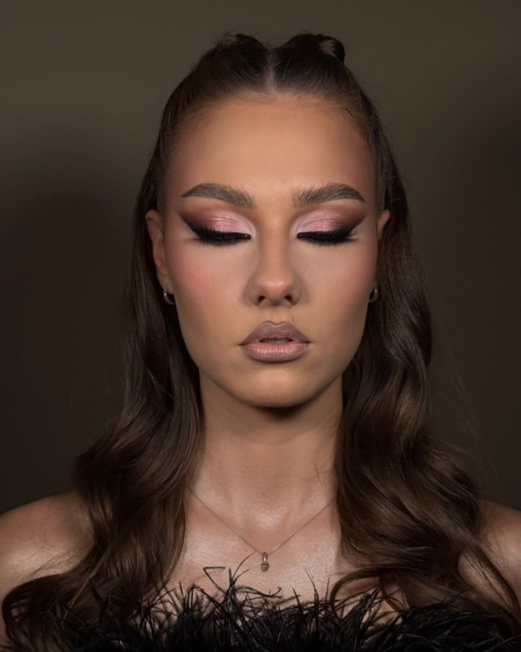 Curs de automachiaj personalizat la W Beauty Academy Cluj-Napoca
